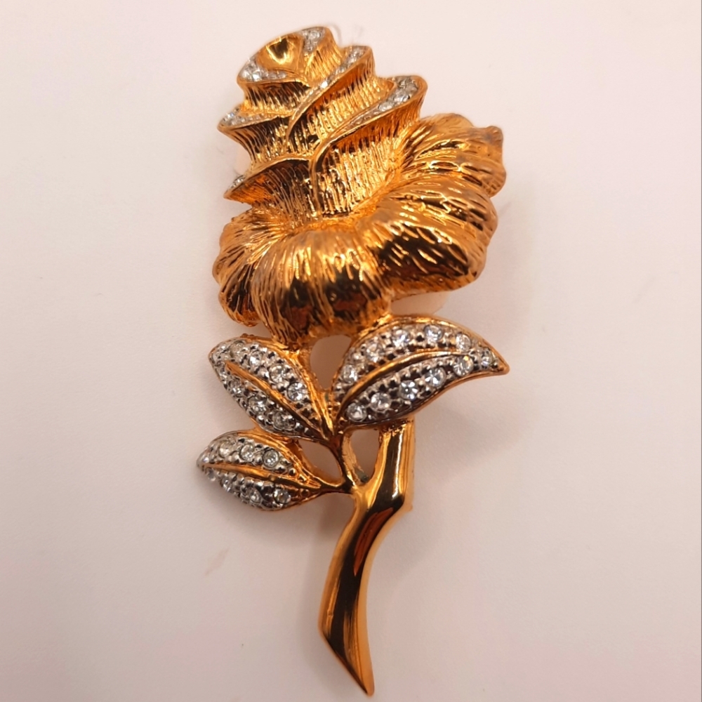 NWT Vintage Goldtone Rose Brooch